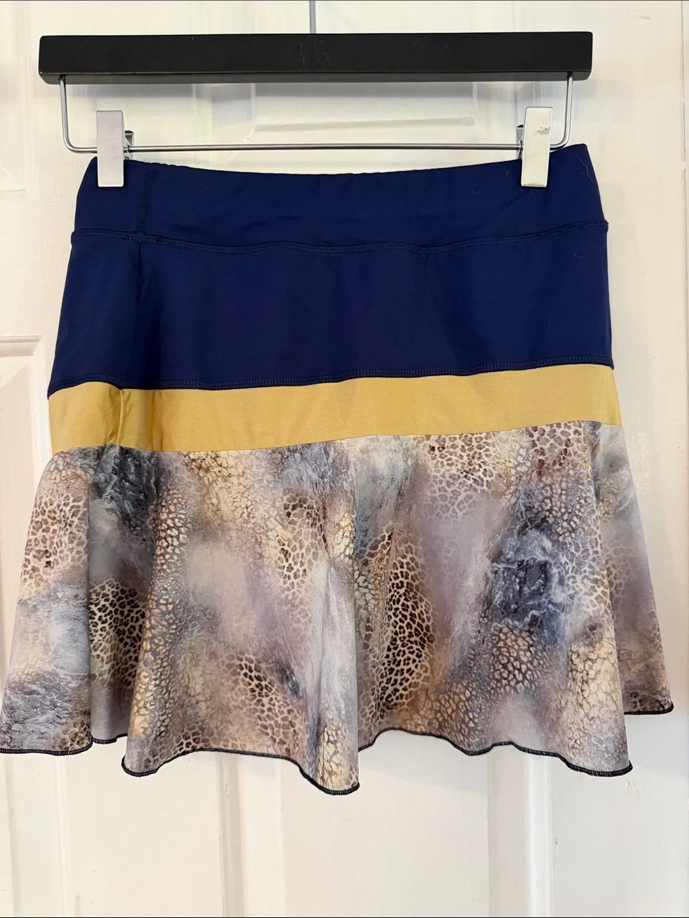 Women’s Sofibella Blue Gold & Leopard Print Athletic Tennis Skort Size Small